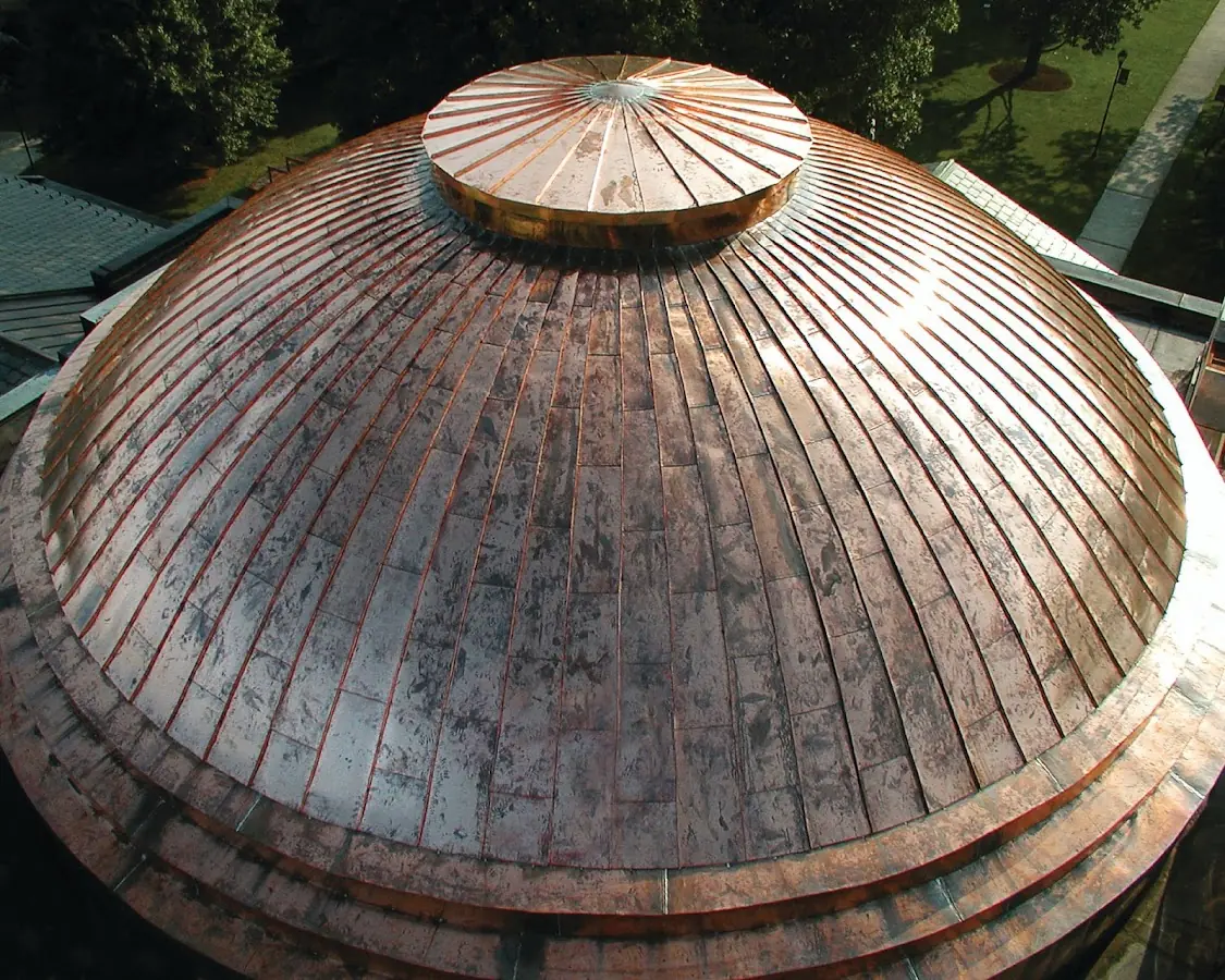 Craftsman Roofing crew installing a new roof in Bainbridge Island